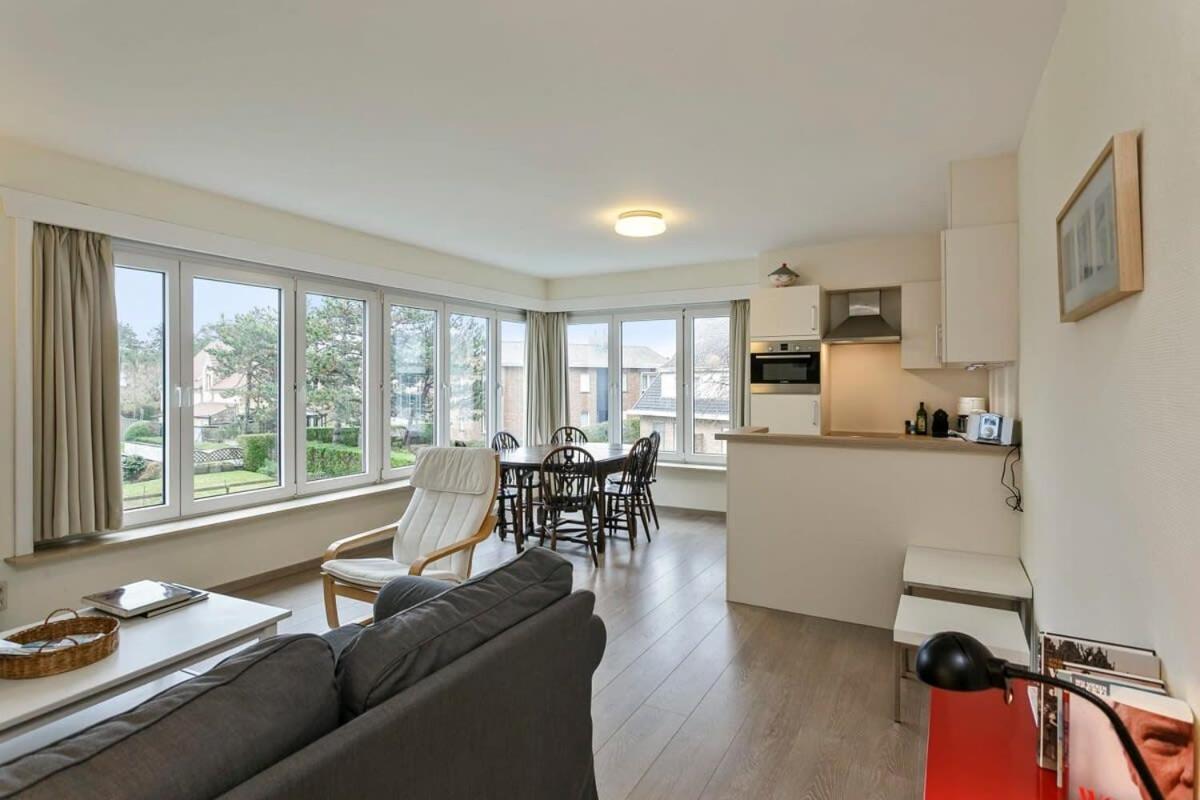 Huswell - Lovely Family Apartment 50 Meters From The Sea De Haan Buitenkant foto